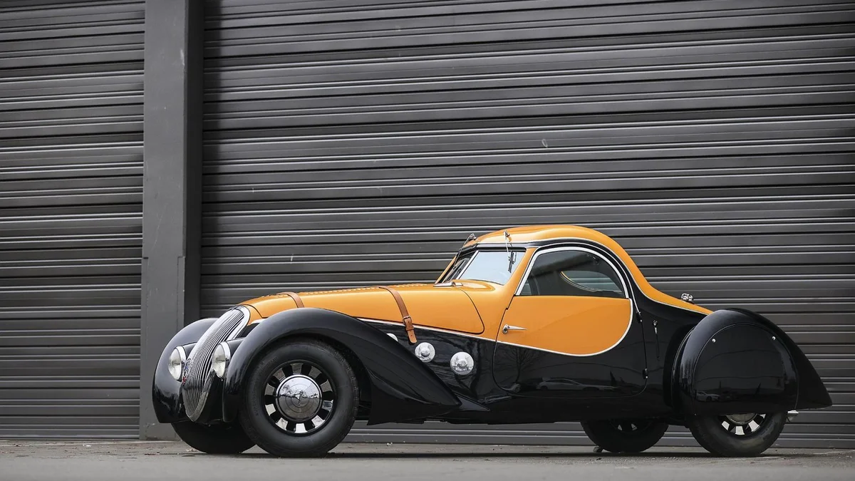 Peugeot 402 1938 года продают за $900 000
