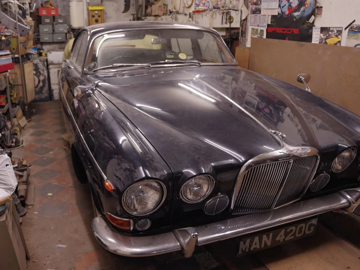 stackpole 1Meg Ω 1971年製 (tele jaguar等に Капсула часу Jaguar Mark X 1968 простояла 33 роки в гаражі і