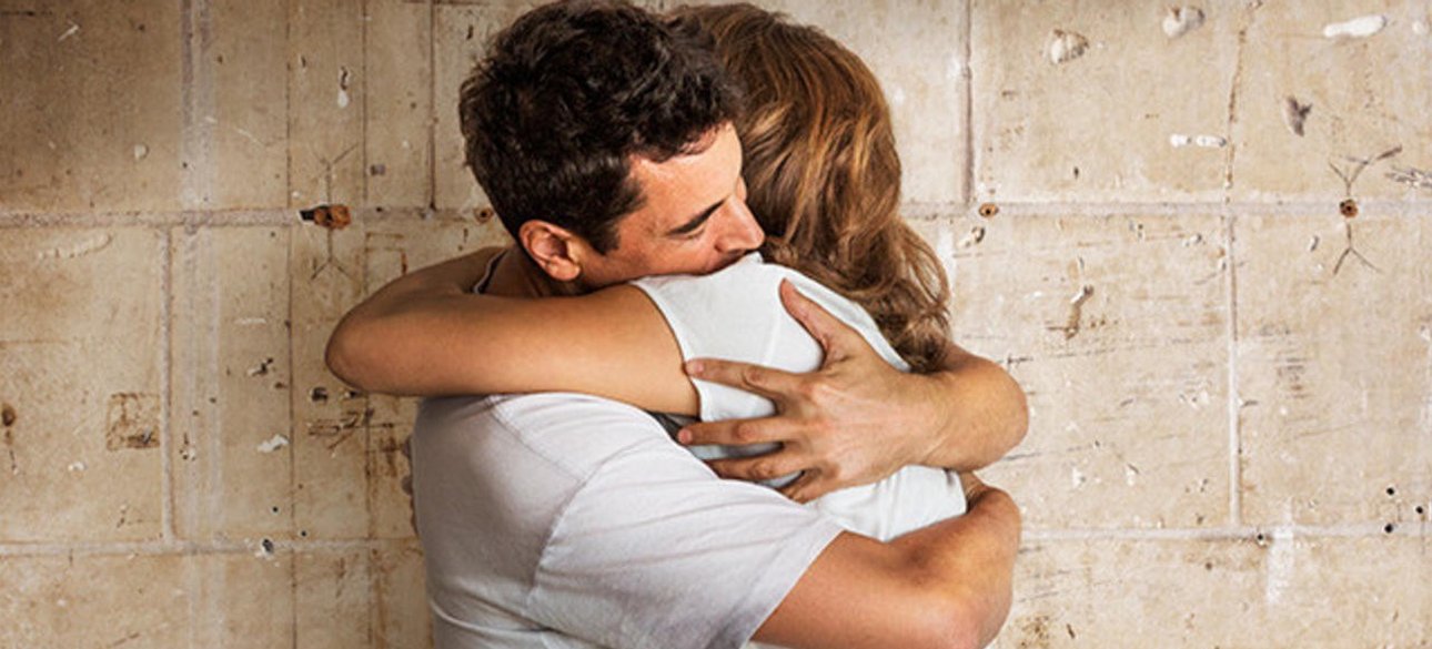 Обійми — потужний інструмент людських стосунків