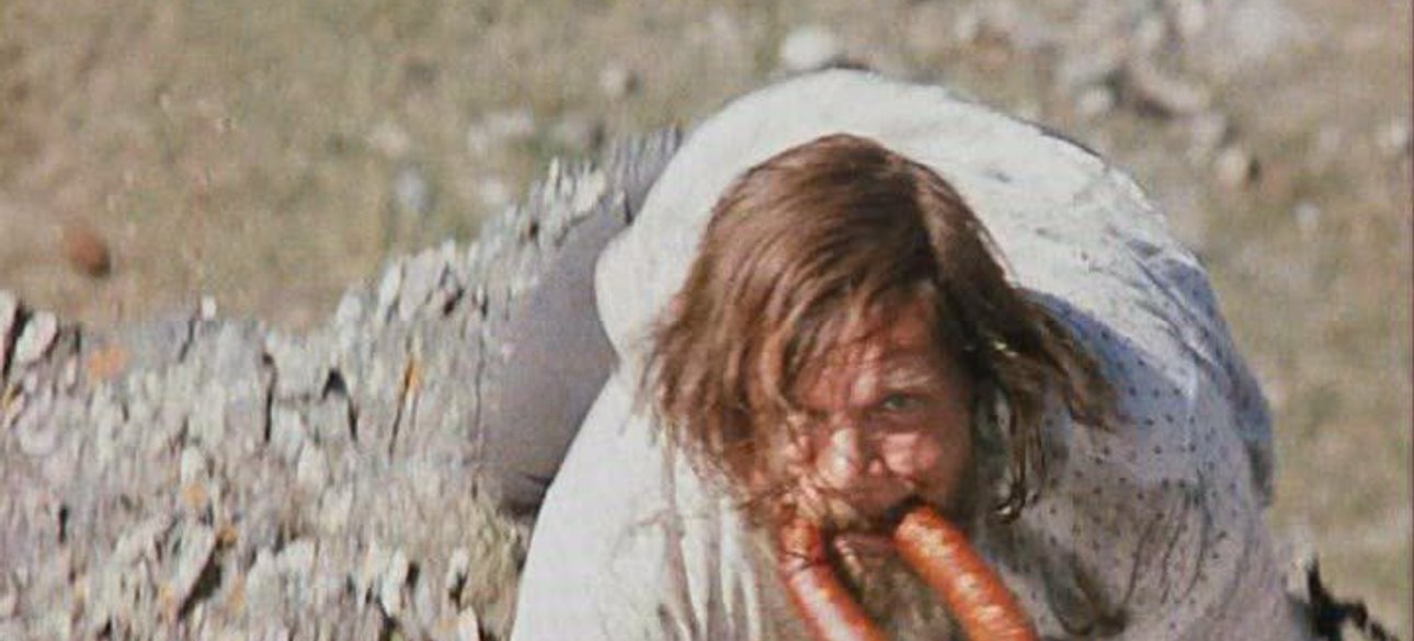 Жизнь в ЛНР неуклонно "улучшается" / Кадр из фильма "Двенадцать стульев"