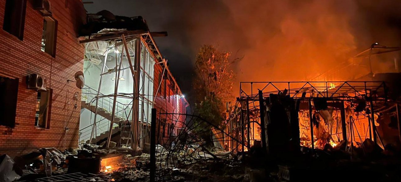 ракетний удар, пожежа, війна