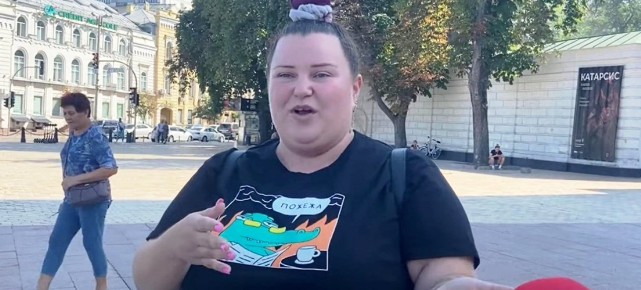 Alyona Alyona на сьемках дрифт-шоу на Софийской плозади в Киеве