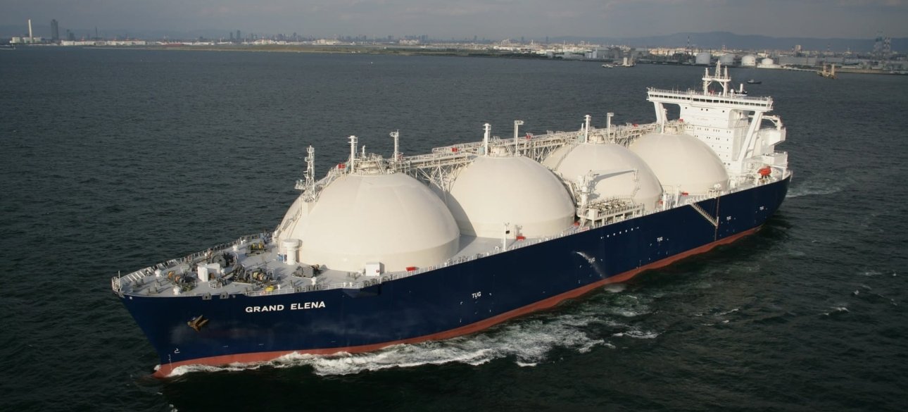 Нефтяной танкер танкер, нефть, санкции