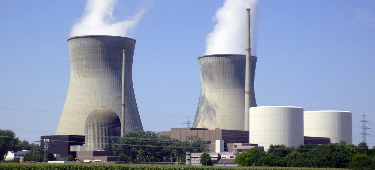 Сьогодні половина Європи вимагає визнати атомну енергетику "зеленою" та наполягає на необхідності її розвитку.