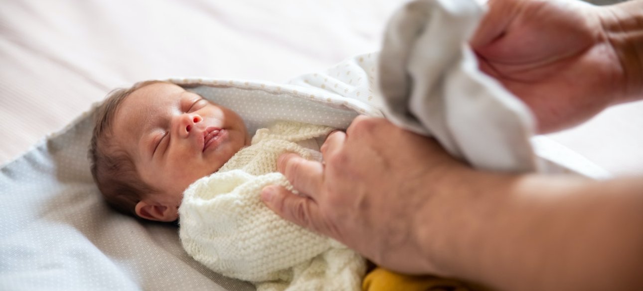 нарождення, немовля