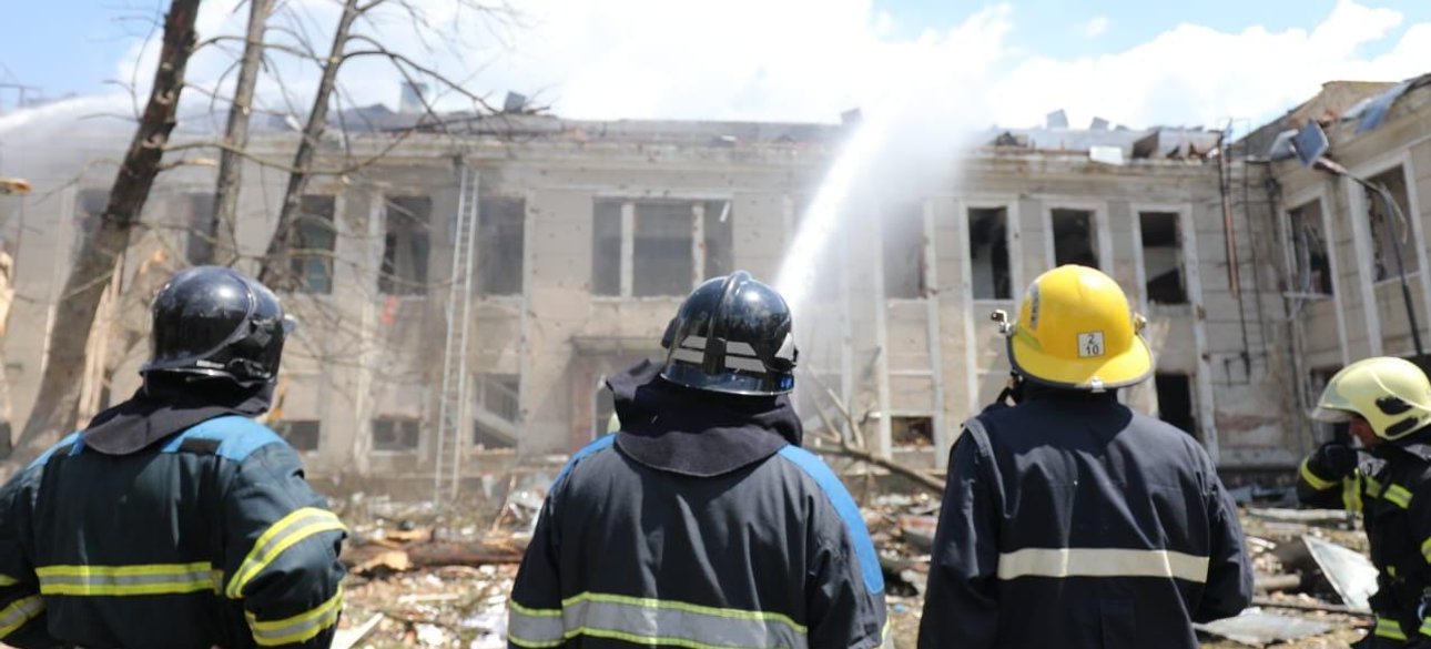 ракетный удар, война