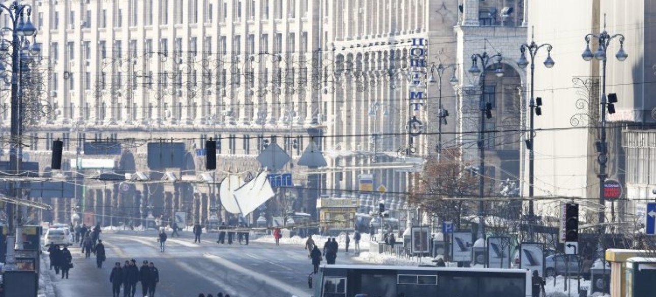 Фото: UNIAN/В Киеве из-за ожидаемой угрозы терактов перекрыли движение на Крещатике, 15 ноября 2016