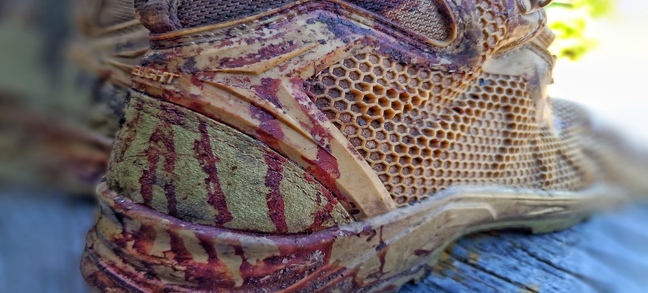 Обувь, кровь, ВСУ, берцы, ботинки