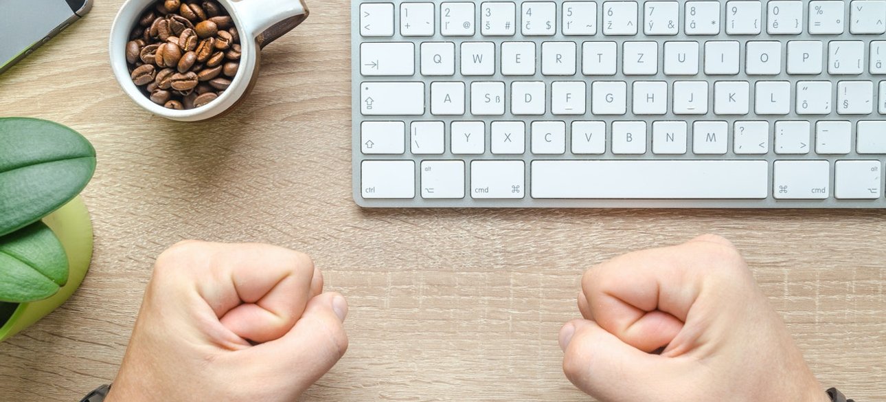 Пароль можна (а) підібрати (б) вгадати (в) вкрасти (г) передбачити (д) вирахувати