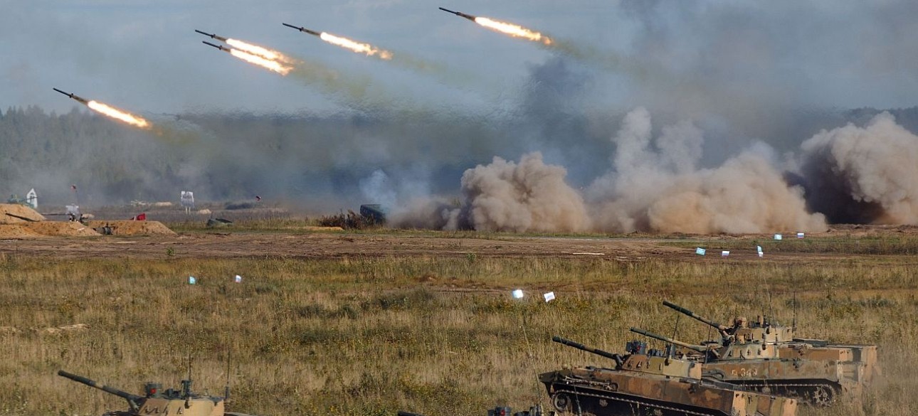 Российская армия, танки, ракеты, артиллерия