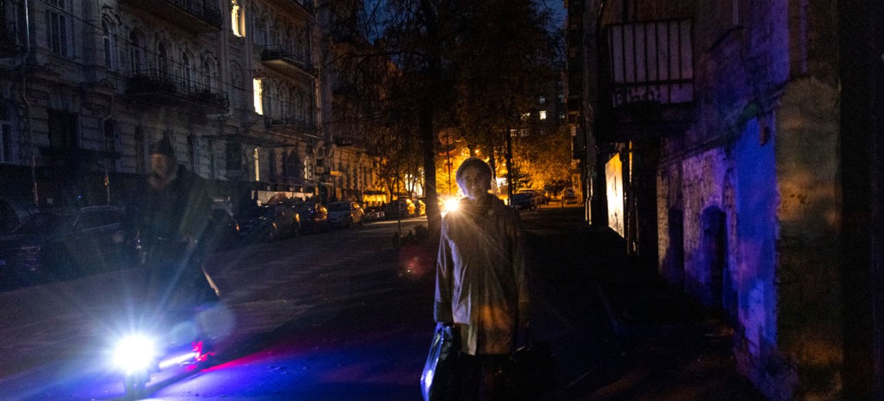 Últimamente sólo los perezosos no comentan sobre el tema de los cortes de energí...