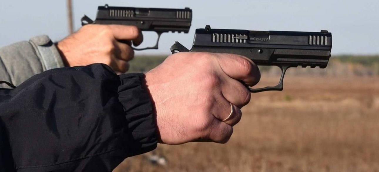 Короткоствольна зброя в Україні: вiльно, але за певних умов