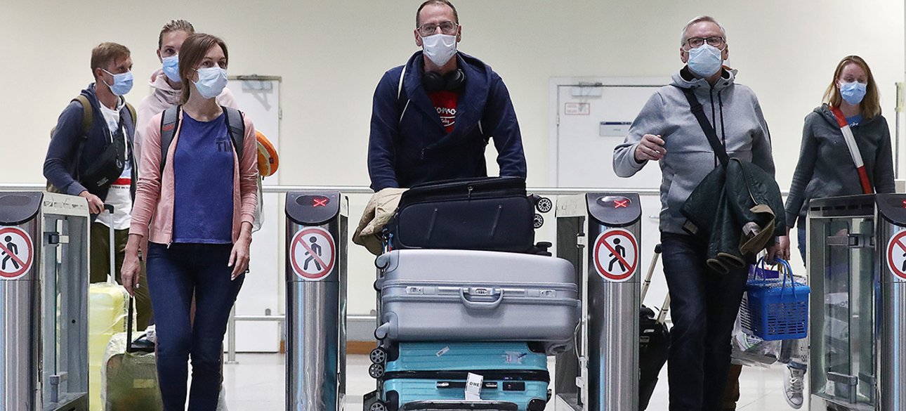 пассажиры, маски, аэропорт, карантин