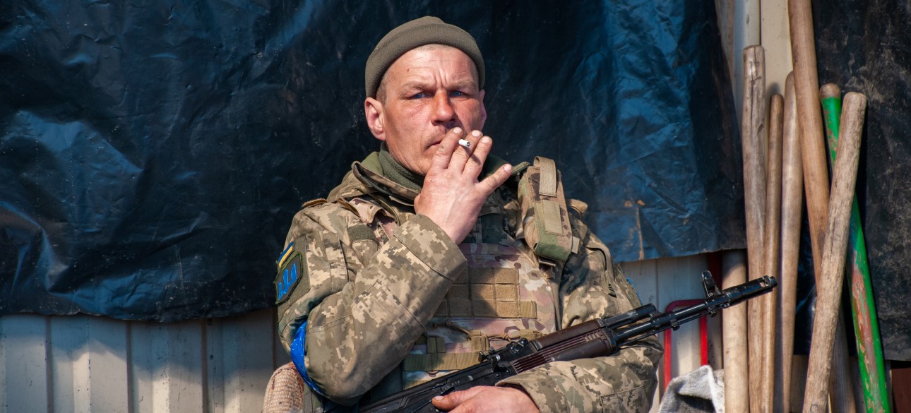 український солдат, боєць зсу, солдат у харкові