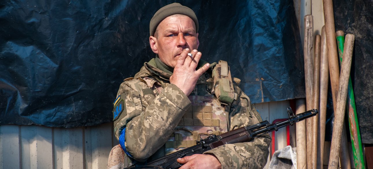 український солдат, боєць зсу, солдат у харкові