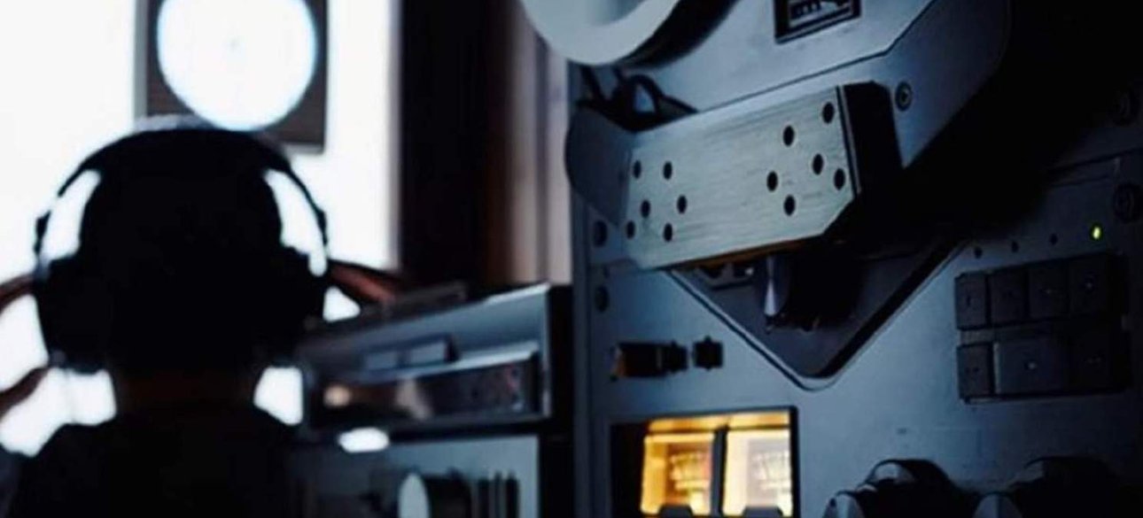 Вмешательство спецслужб в тайну переговоров