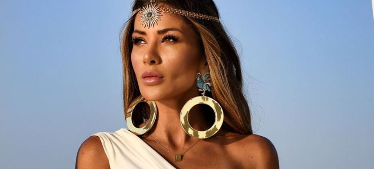 Трендовые женские украшения из гладкого металла