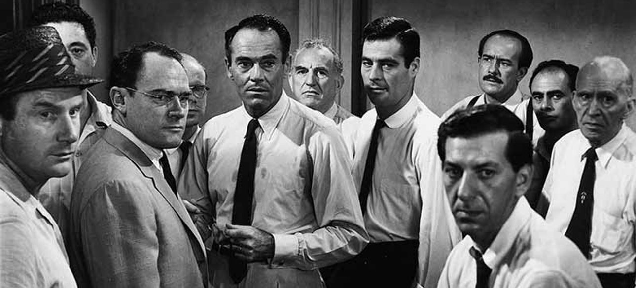 Кадр из фильма "12 разгневанных мужчин"