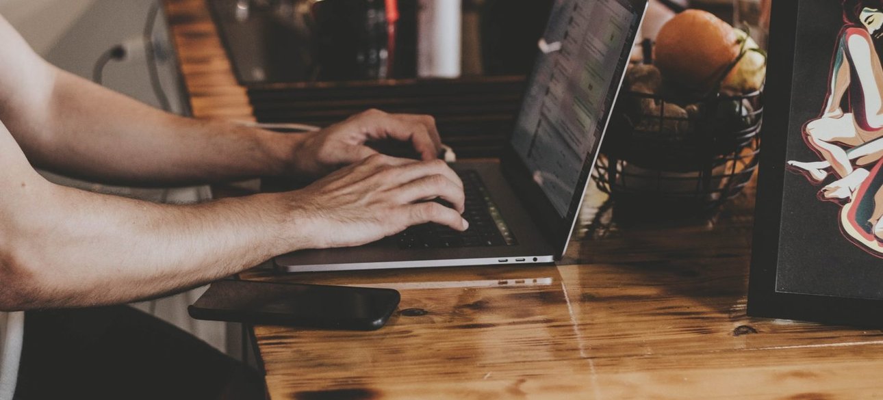 соцсеть, компьютер, ноутбук