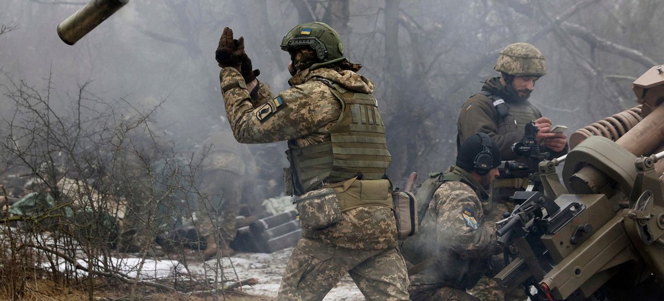 бахмут, бахмут новости, обстановка в бахмуте, что происходит в бахмуте, стоять насмерть, держать бахмут до конца, ставка бахмут, Зеленский ставка, ставка верховного главнокомандующего, ставка приняла решение по Бахмуту