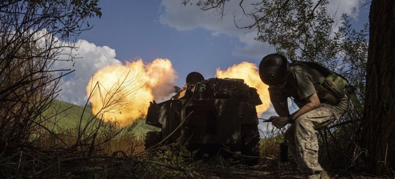 Der Militäranalytiker Konstantin Mochovets berücksichtigt die Aussage einiger Fü...