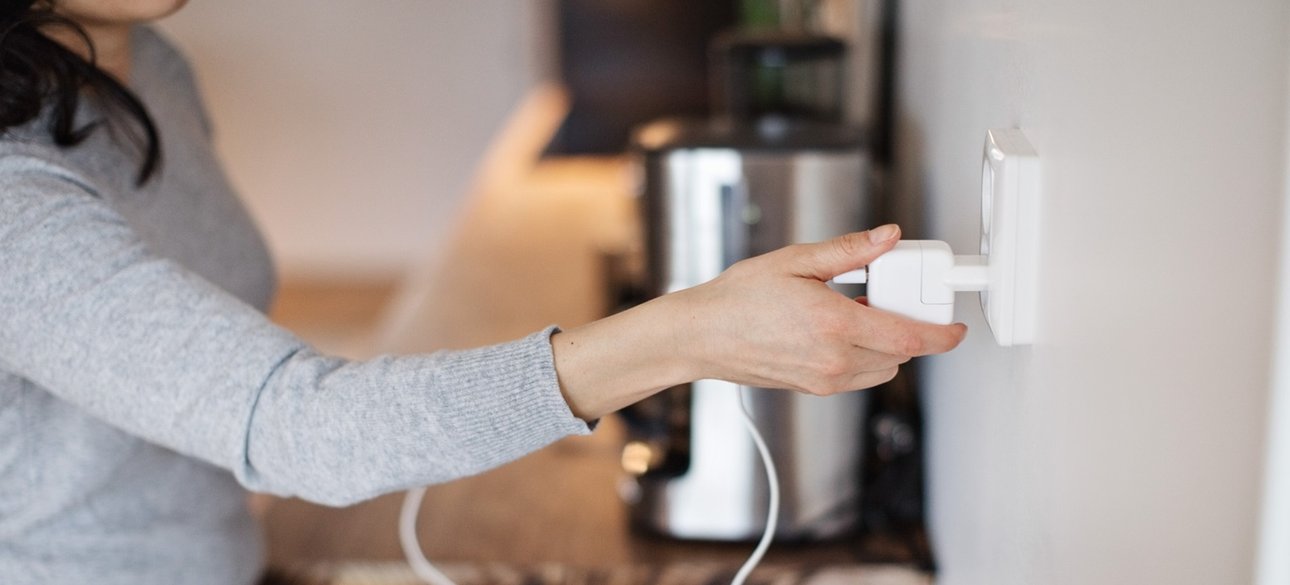 Электроприборы подключаются к сети