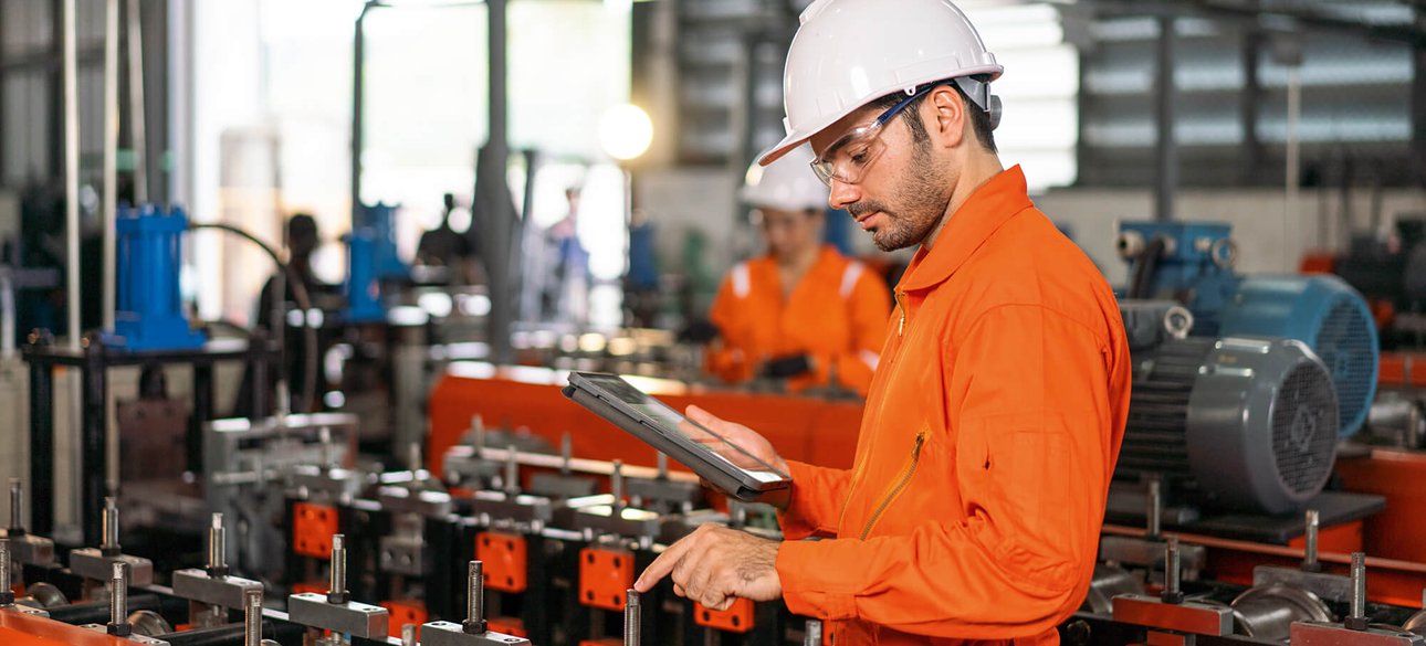 завод, промисловість, робітник