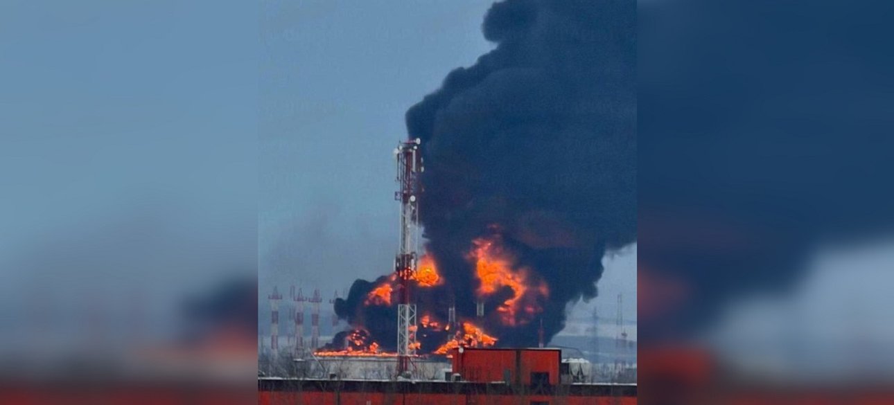 Пожежа після українського удару по НПЗ у Калейкіному — Татарстан
