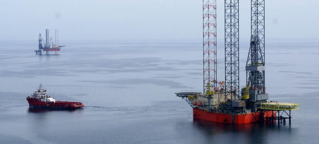 Вишка Бойка, горить, вогонь, море