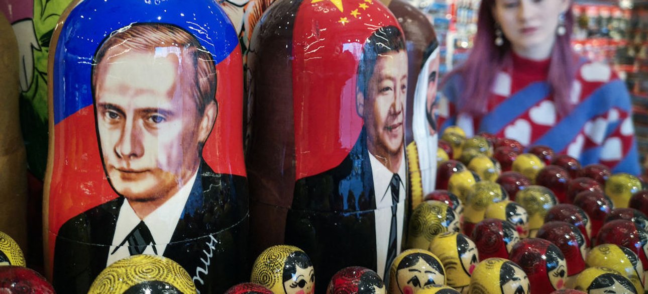 си цзиньпин, путин, матрешки