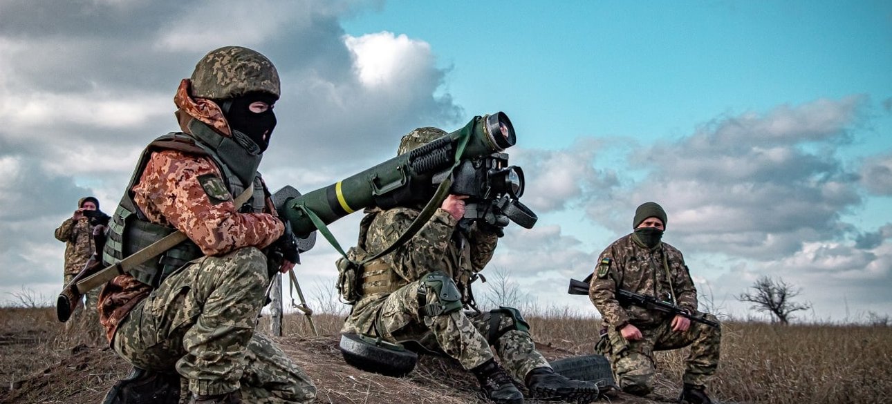 Бійці ЗСУ тримають оборону