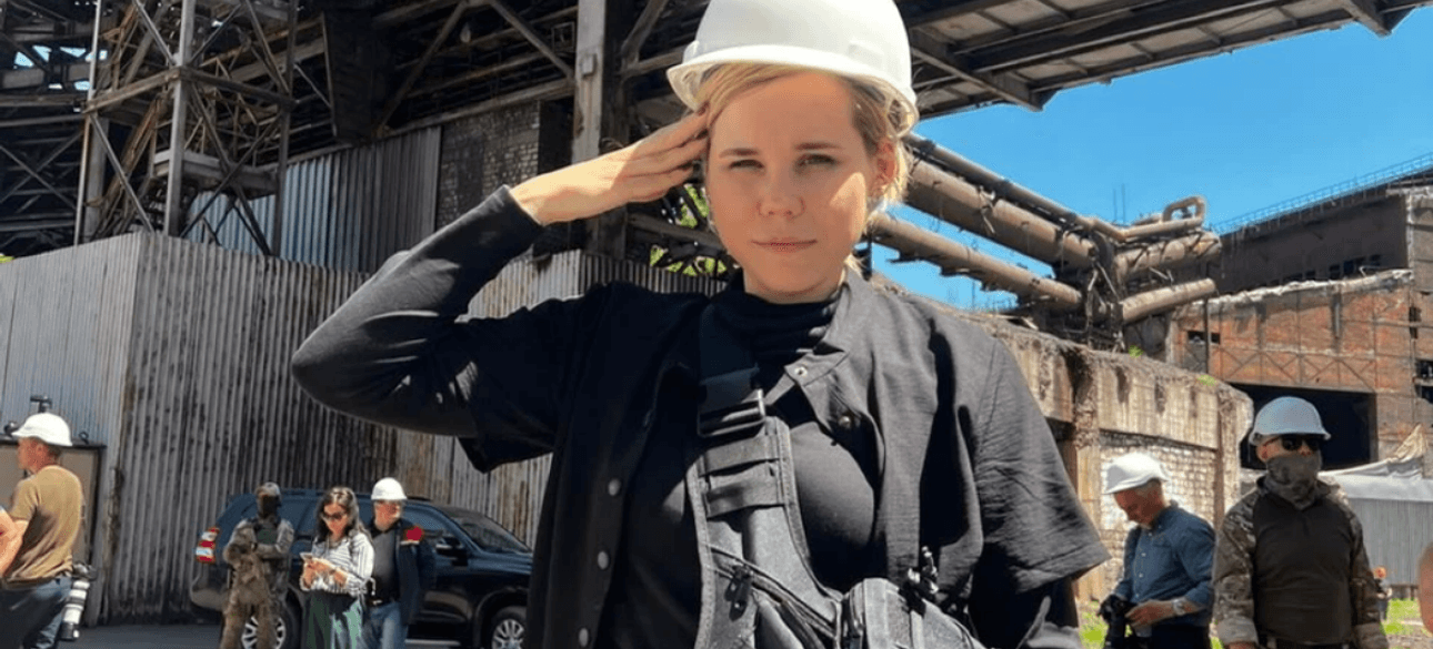 Дар'я Дугіна, Азовсталь, азов