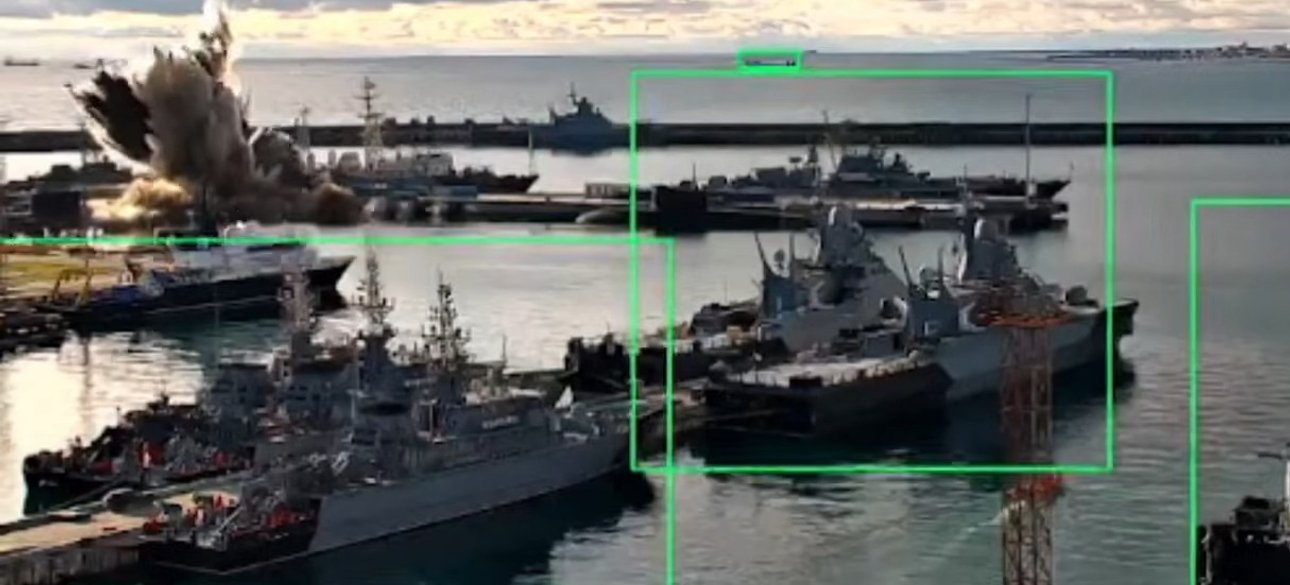 Новороссийский порт удар по подводной лодке Варшавянка