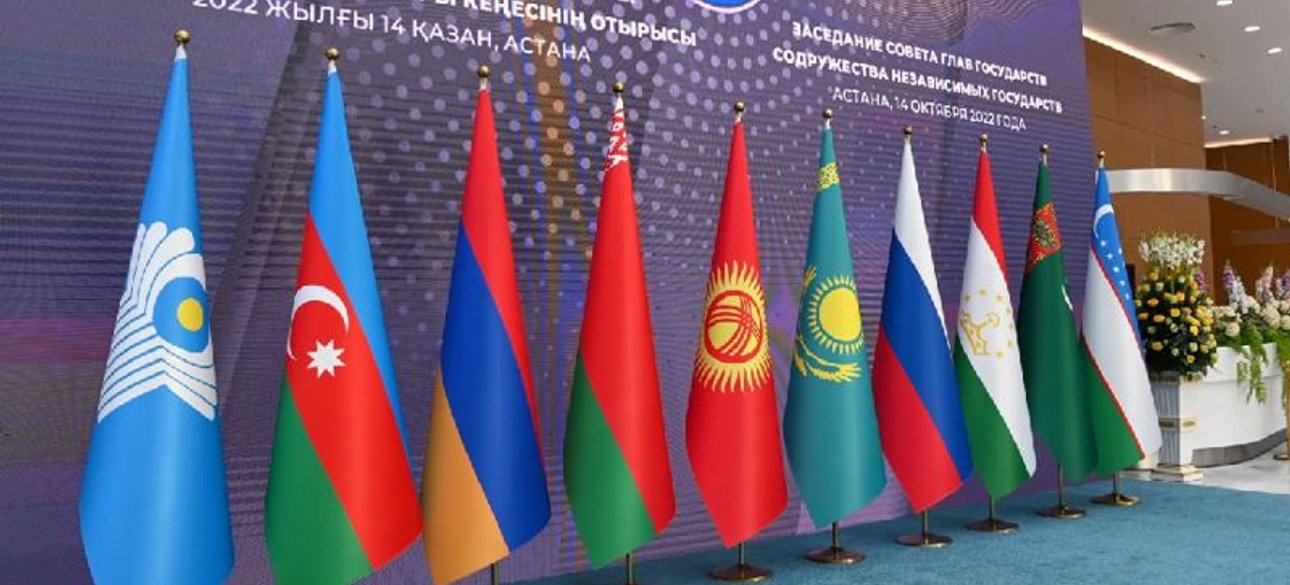 СНД, прапори, пострадянський простір