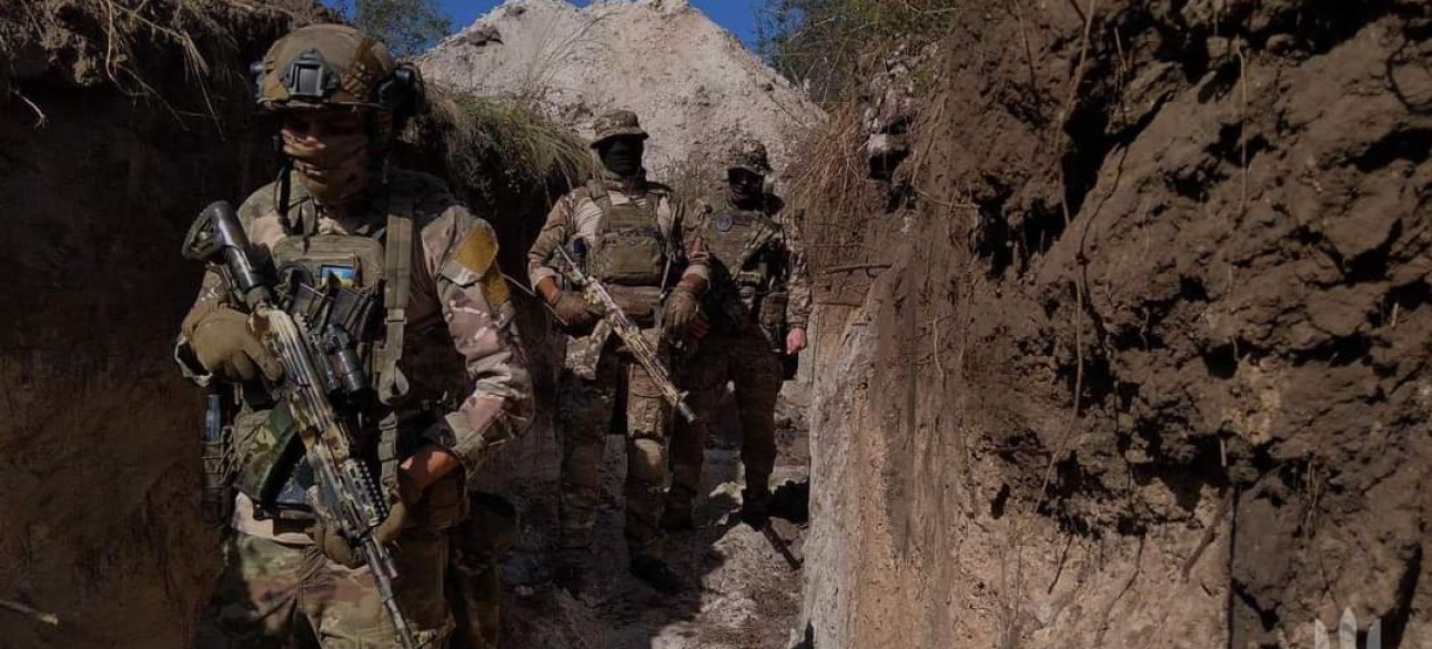 ЗСУ в окопах ЗСУ, окопи, українська армія