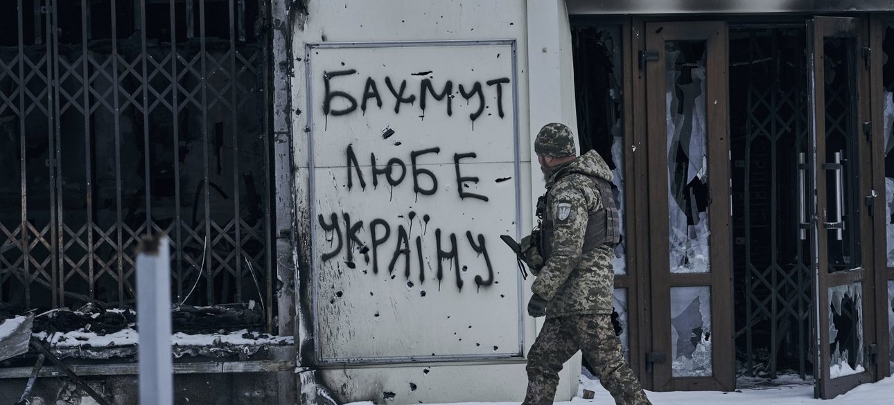 бахмут, бахмут новости, обстановка в бахмуте, что происходит в бахмуте, стоять насмерть, доверие к командиру, офицеры, командиры, солдаты