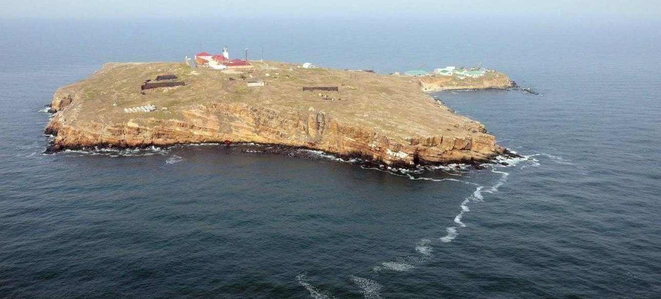 россияне атаковали остров Змеиный, россия атаковала мост в Затоке, мост в Затоке, остров Змеиный, атака змеиный, атака затока, массированный ракетный обстрел Украины 10 февраля