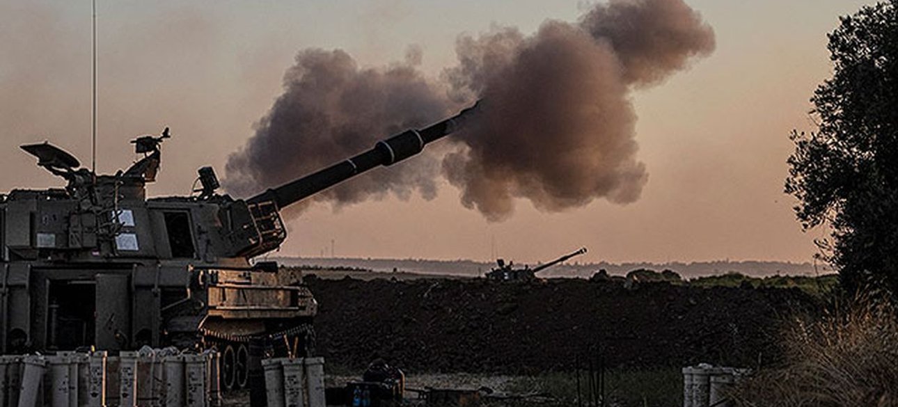 артилерія веде вогонь, артилерія, артилерійська стрілянина