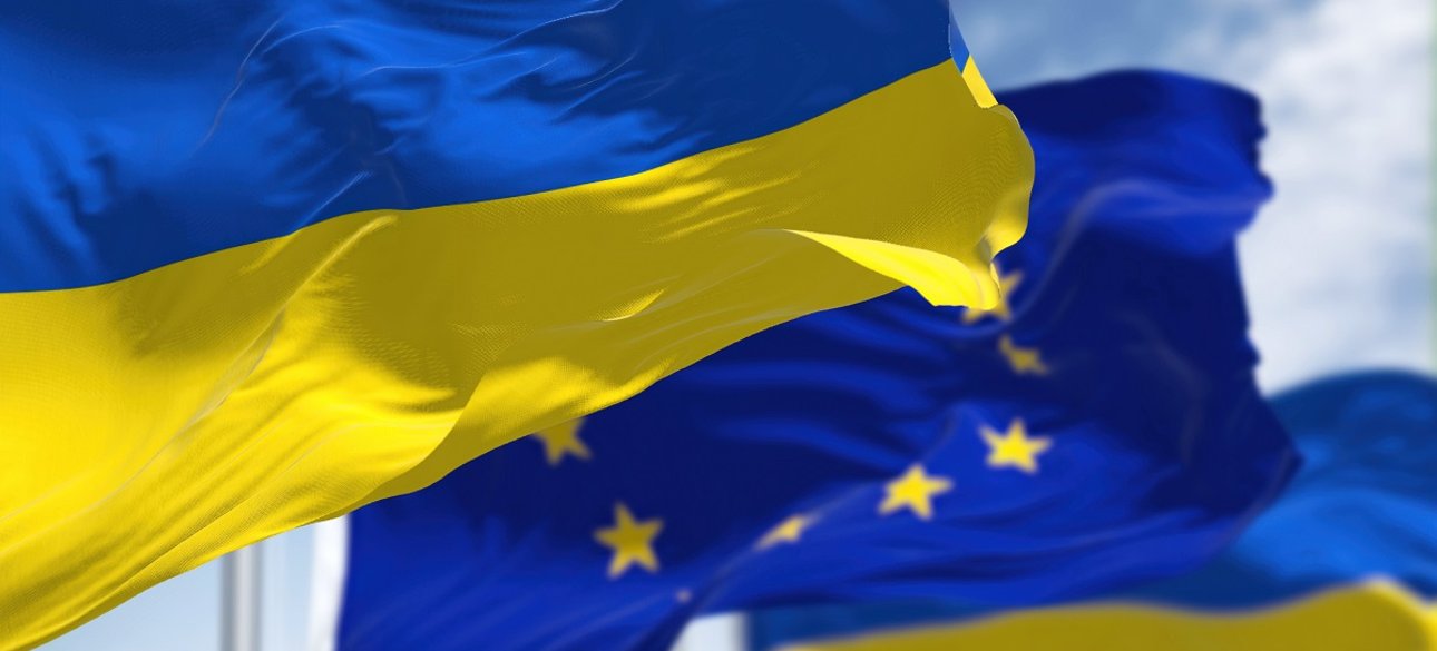 ЕС Украина Флаги ЕС и Украины