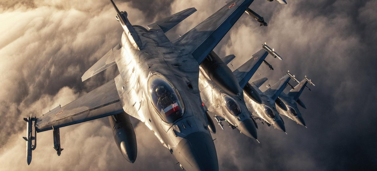 F-16