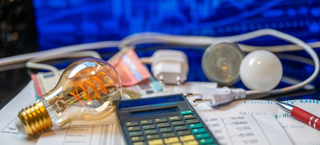 отключения электроэнергии, графики отключений, ограничения потребителей, обстрелы энергосистемы