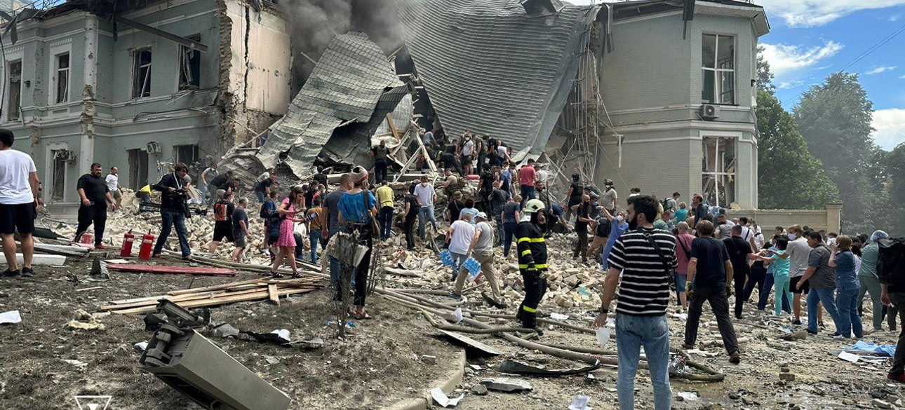 Охматдит, ракетний удар, вiйна