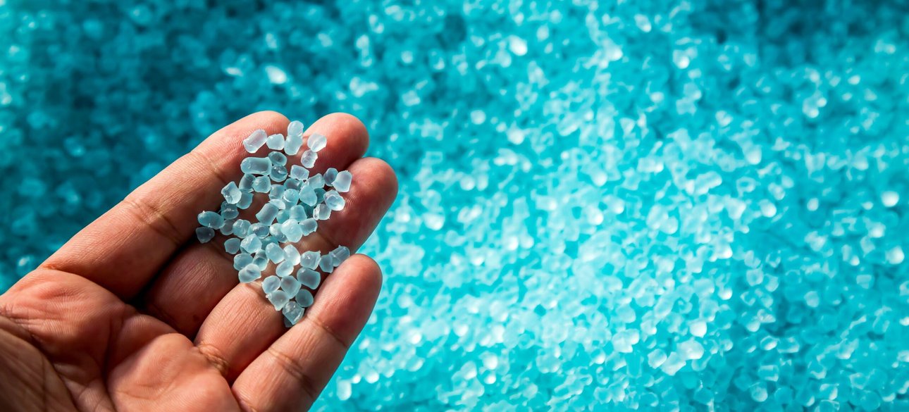 "Золотой" пластик