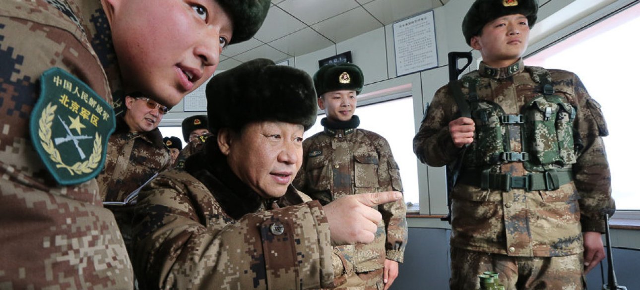 Poutine est apparemment visible dans la direction asiatique, les oreilles de la ...