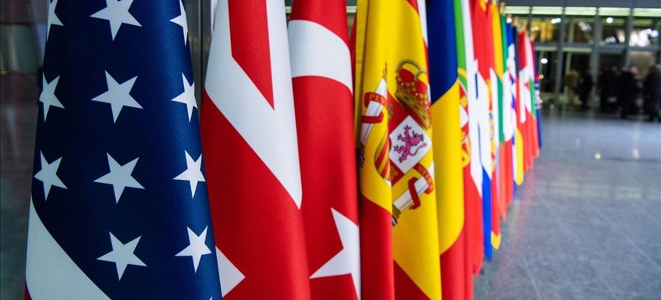 Кто приедет на мирную конференцию в Швейцарию — и что там решат?