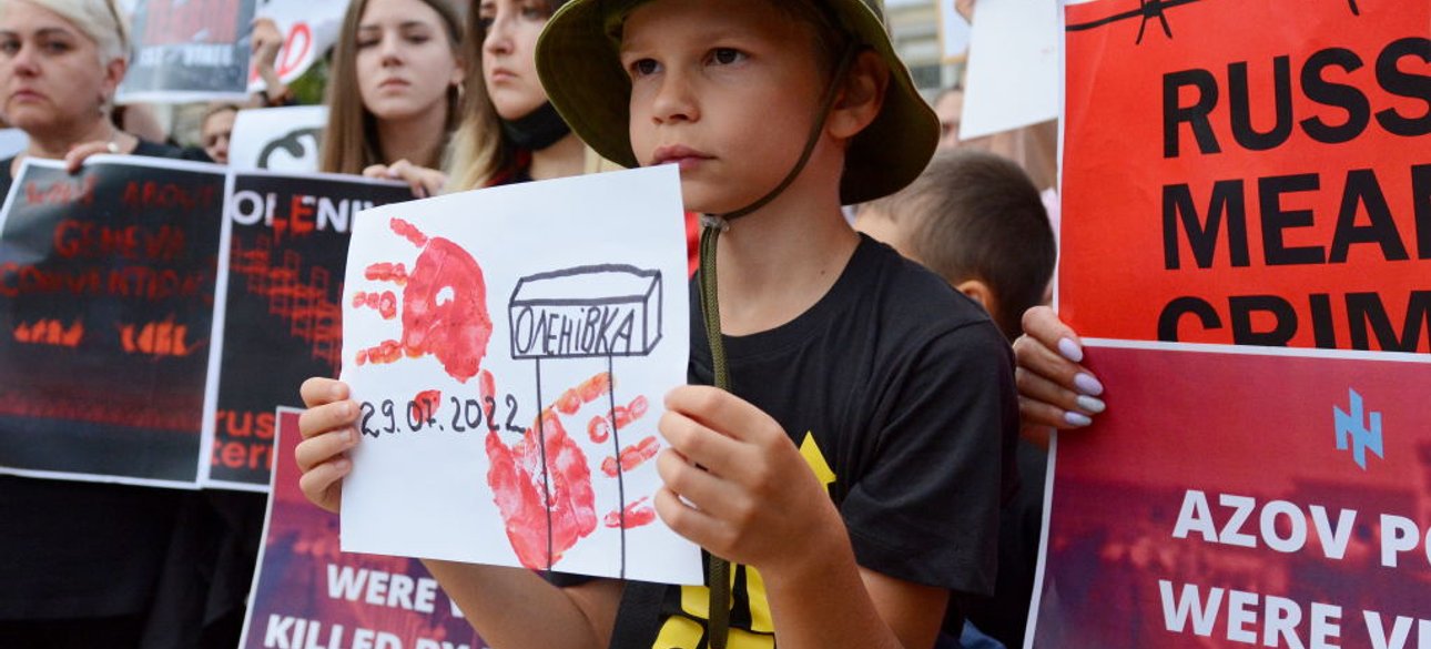 Митинг с требованием правды о трагедии в Еленовке