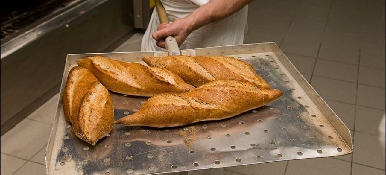 Конструкторы знаменитой японской фирмы Matsushita Electric безуспешно пытались изготовить такую простую вещь, как домашняя хлебопечка. Пока за дело не взялась программистка Икуто Танака.