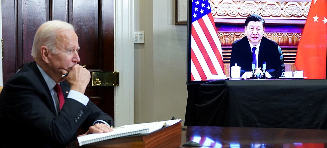 Лидеры США и Китая Джо Байден и Си Цзинпин