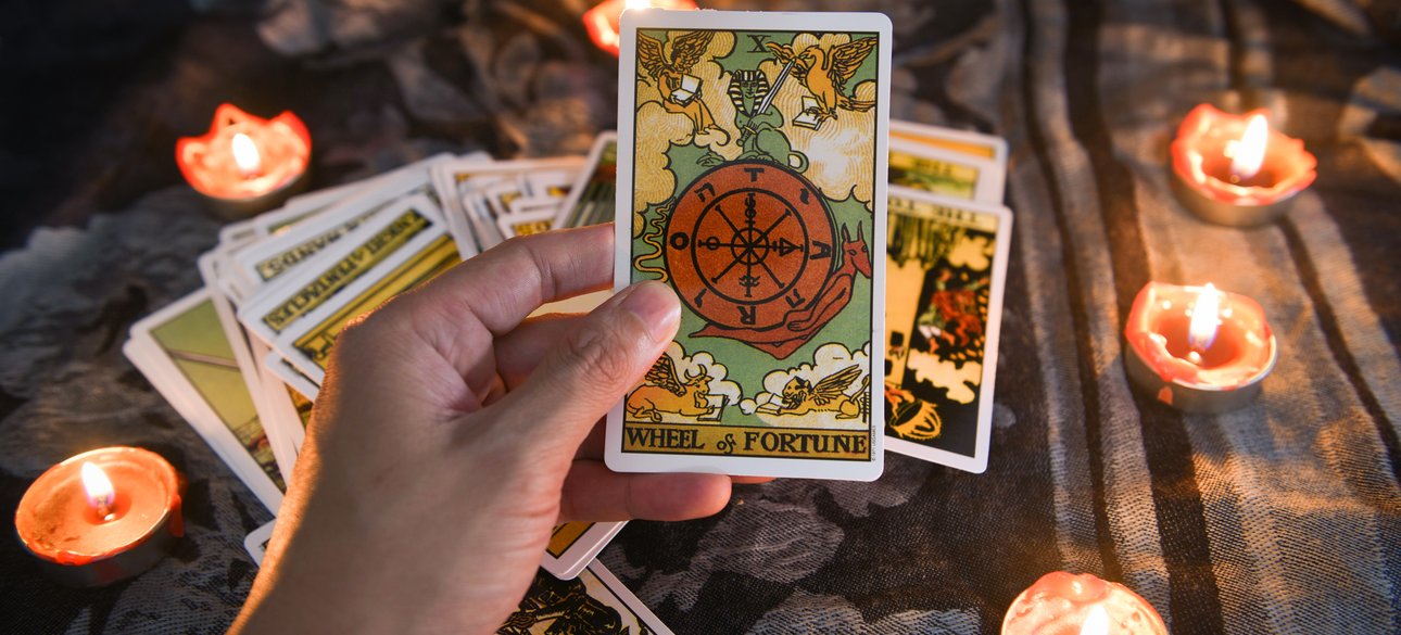 Таро-прогноз для всех знаков на 2024 год