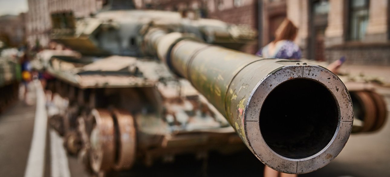 танк, київ, росія